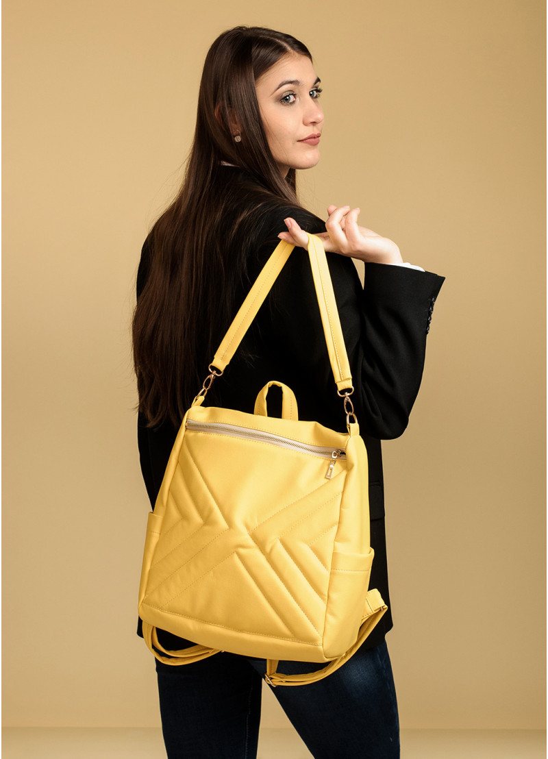 Місткий жіночий жовтий рюкзак-сумка з екошкіри повсякденний, міський