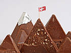 Швейцарський молочний шоколад Toblerone з родзинками, медом і мигдальною нугою, фото 5