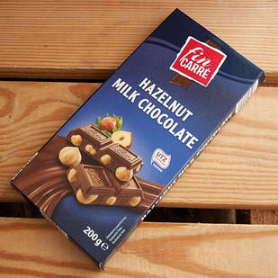 Шоколад молочний Fin Carre (з цільним лісовим горіхом) 200 г Німеччина