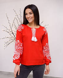 Вишита жіноча блуза з льону в червоному кольорі з білим орнаментом