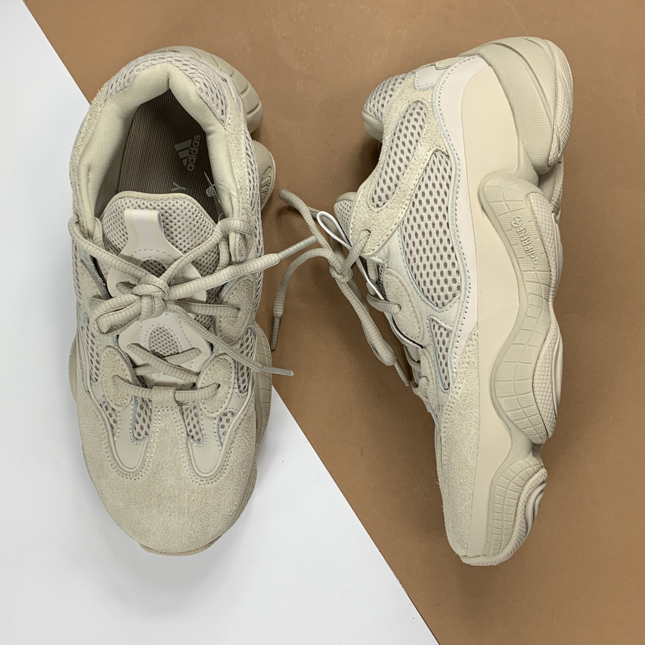 Кросівки Yeezy