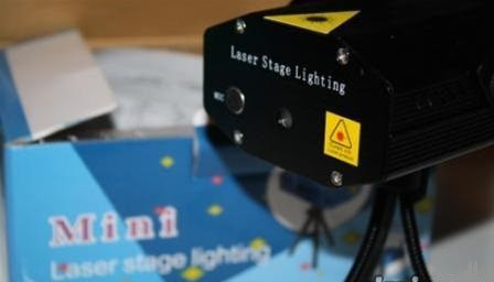 Лазерний міні проектор 09