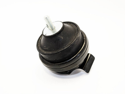 Подушка двигуна передня / Опора двигуна передня Чері Амулет А15 / Chery Amulet A11-1001510BA