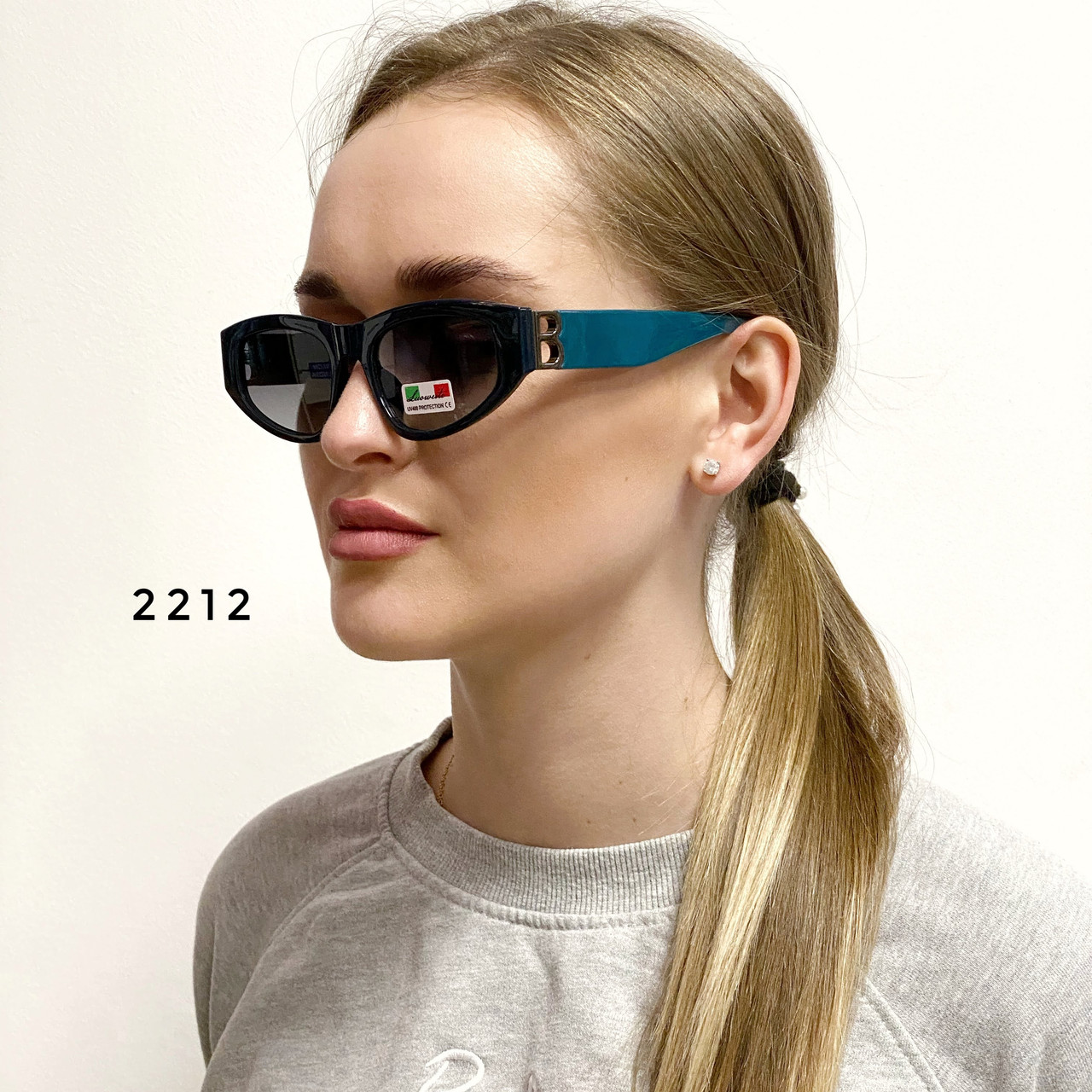 Модные солнцезащитные очки в зелёной оправе - фото 2 - id-p1386637269