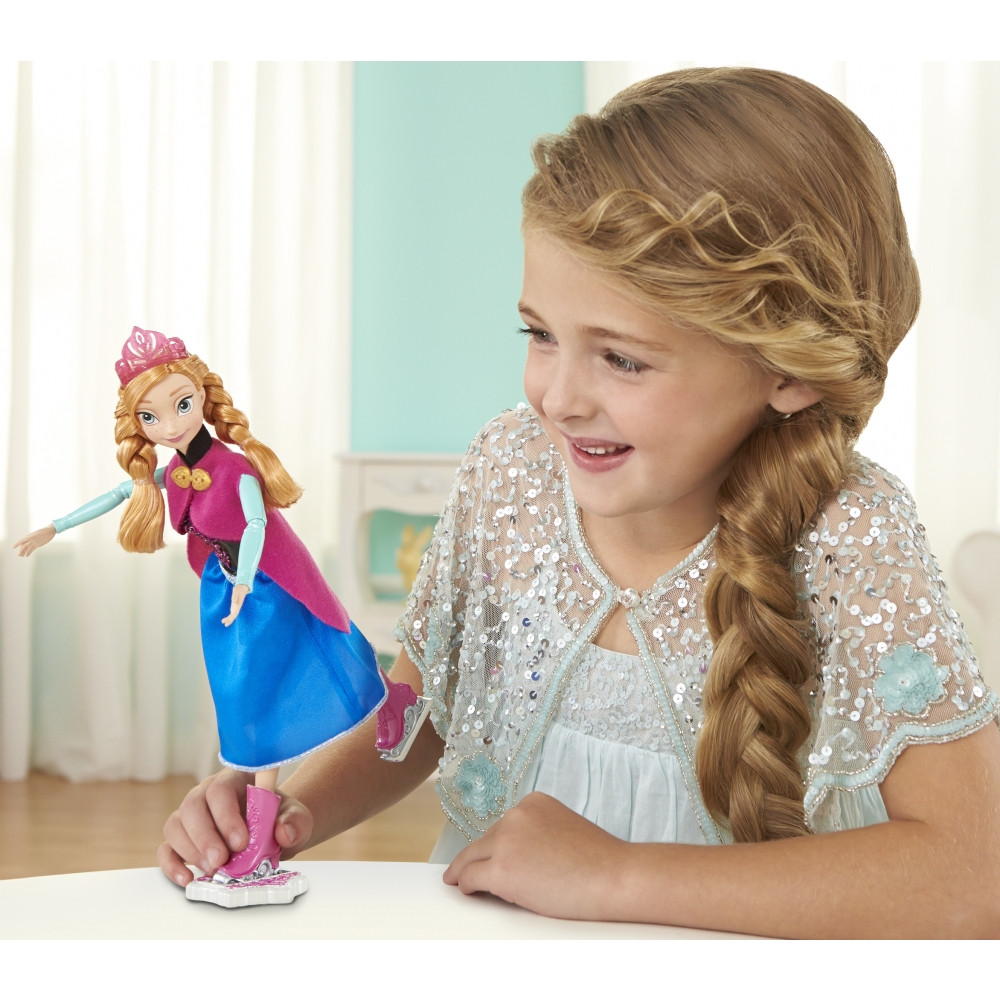 Анна на ковзанах Холодне серце Ice Skating Anna Frozen