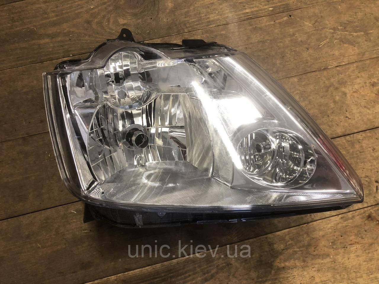 Фара передня права Рено Модус нова (дефект) (8200652044)