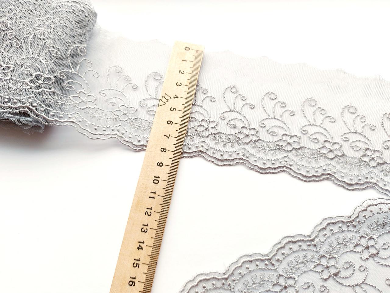 Мереживо на метраж на сітці 7-8см. світло-сіре