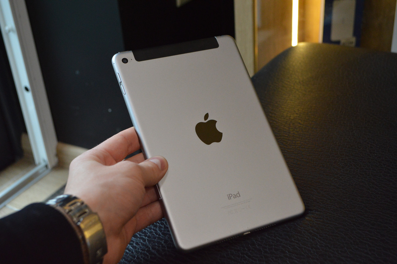 Планшет Apple iPad Mini 4 A1550 Wifi LTE 3G Retina Display 64GB вживаний