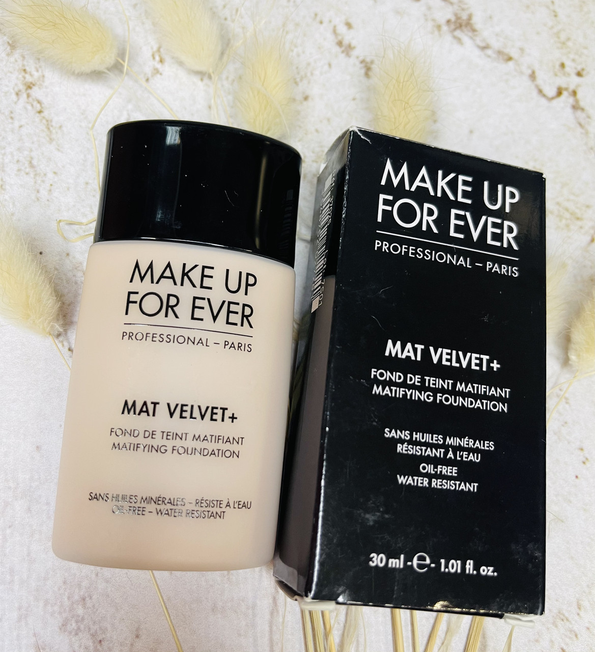 На пробу 3 мл тонального крему Make Up For Ever Mat Velvet