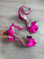 Красивые женские босоножки кожаные розовые, малиновые на каблуке. Летние женские босоножки 2022