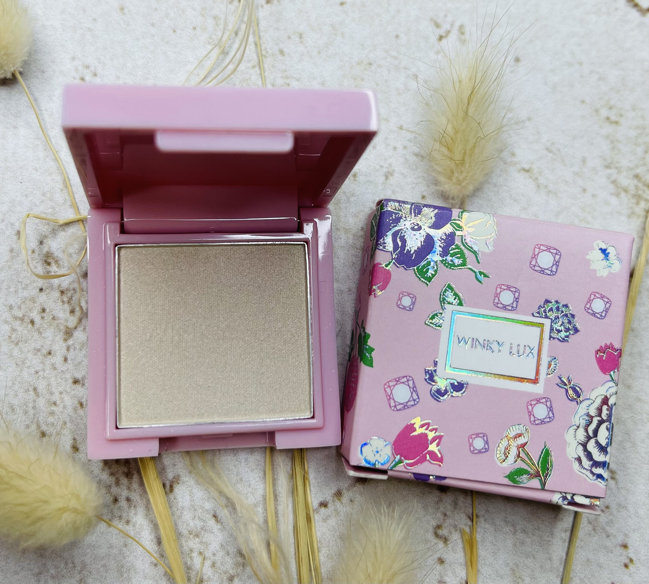 Голографічний хайлайтер WINKY LUXE Charm Holographic Highlighter