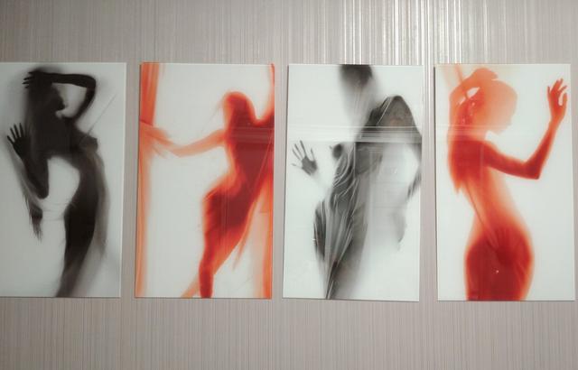 стеклянные-картины-девушки-за-прозрачной-тканью-02 steklyannyye-kartiny-devushki-za-prozrachnoy-tkan'yu-02