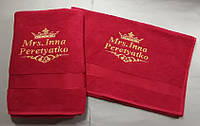 Набор полотенец с именной вышивкой "Mrs.Inna" банное и лецевое