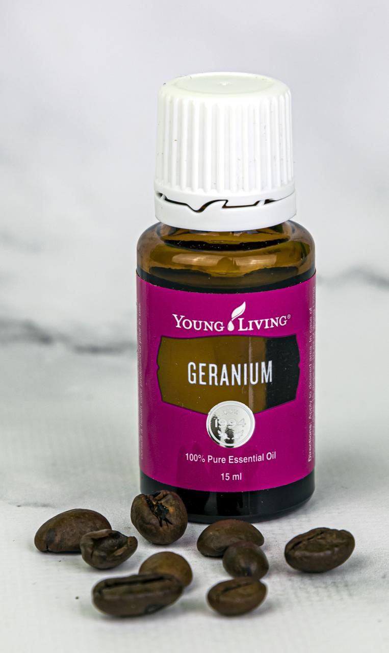 Ефірна олія Герані (Geranium) Young Living 15 мл