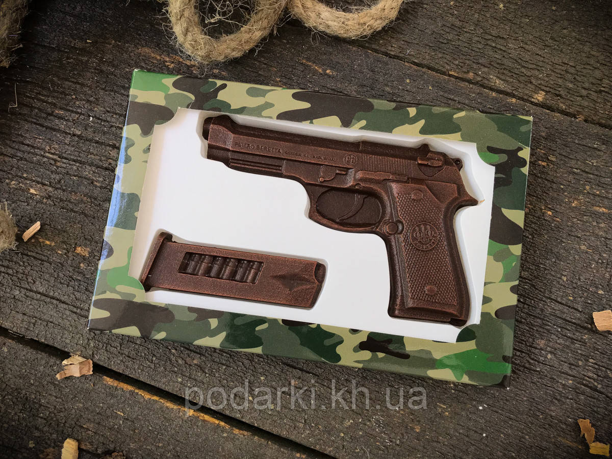 Подарунковий шоколадний набір "Пістолет-обойма"