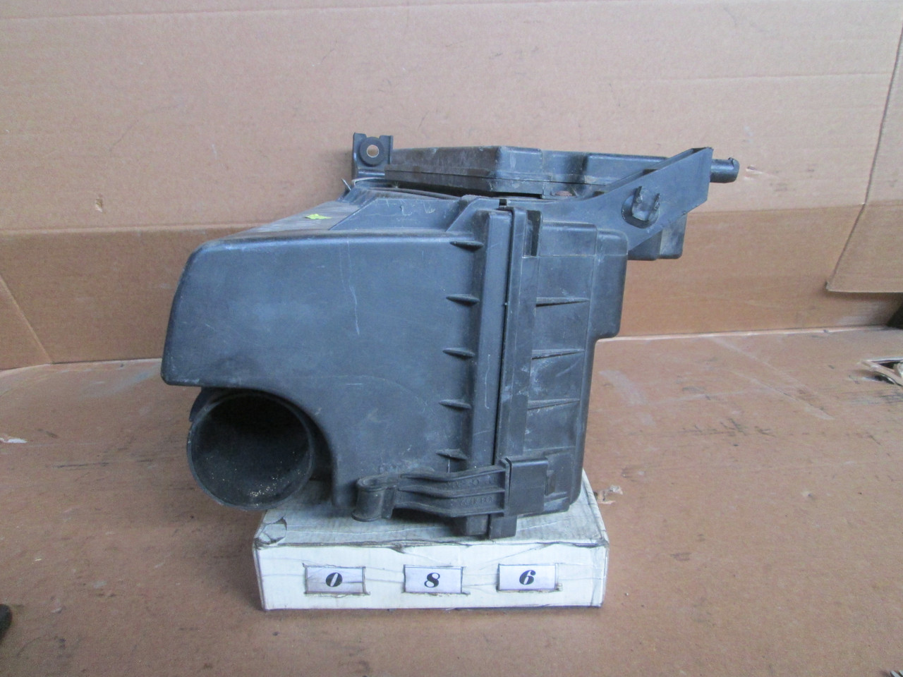 No86, Б/в, Корпус повітряного фільтра MB957382 MR224493 для Volvo V40 S40 1996-2004