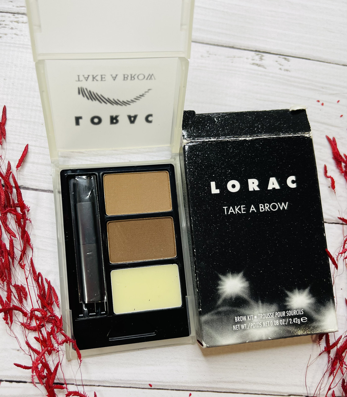 Купить Набор для бровей с тенями, воском и кисточкой LORAC Take a Brow ...
