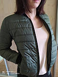 Весняна жіноча куртка бомбер розмір 42 44 46 48 50 52 колір бежевий молочний червоний хакі чорний пудра весна, фото 3
