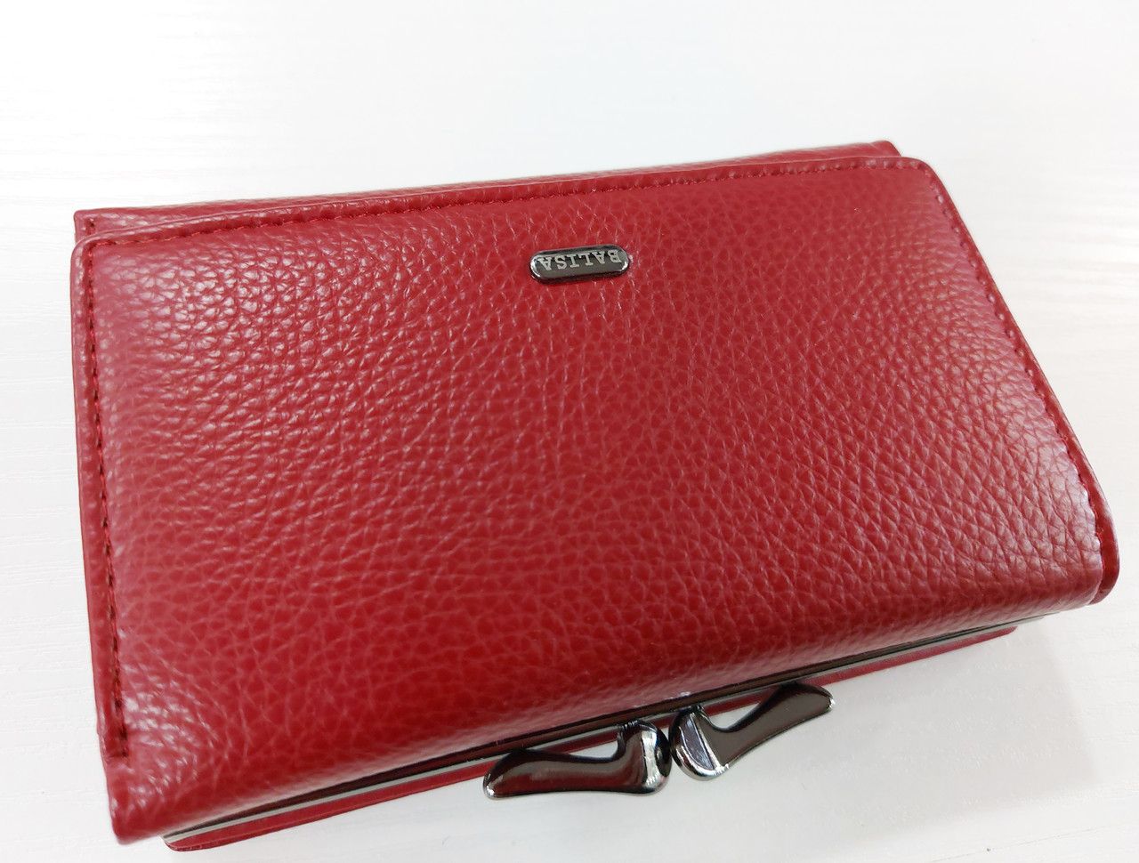 Жіночий гаманець Balisa C7684 червоний Невеликий жіночий гаманець зі штучної шкіри закривається на кнопку