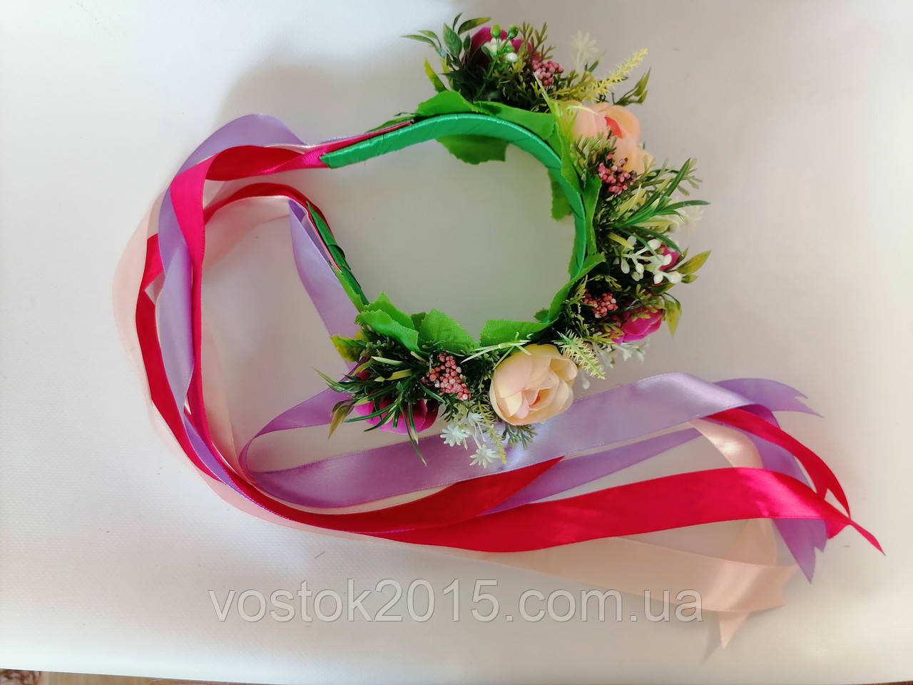 Обруч Венок из разноцветных роз из цветов с лентами Веночек на голову Поляна h=8 см d=12 см - фото 1 - id-p1393205431