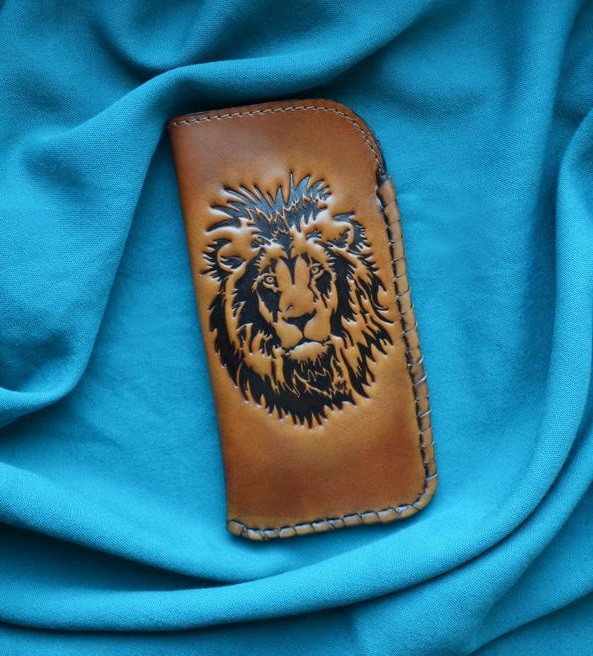 Футляр для окулярів з натуральної шкіри з художнім тисненням "Лев", фото 1