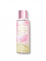 Парфюмированный спрей для тела Victoria's Secret Velvet Petals Radiant