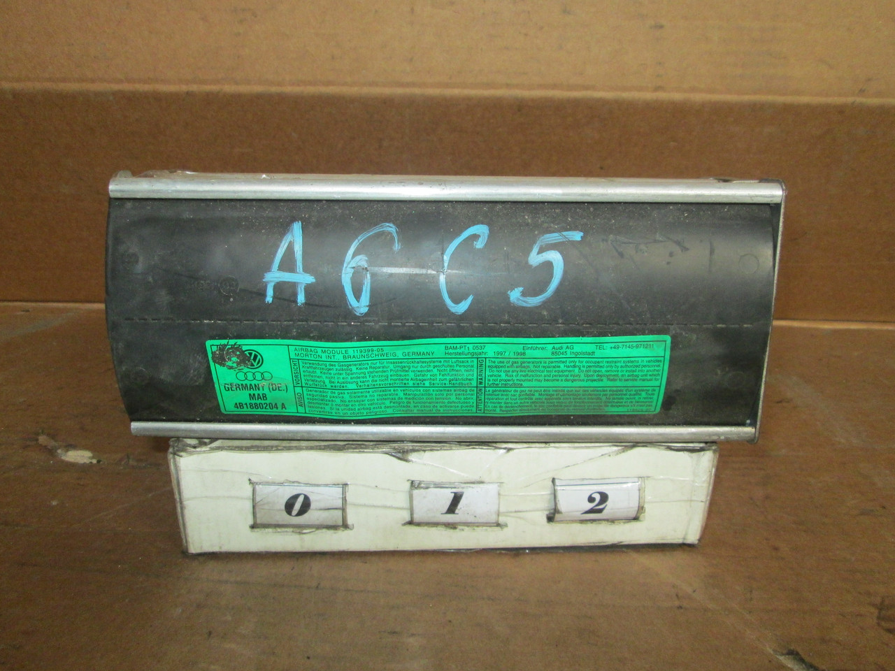 №12 Б/у Подушка безпеки пасажира AIRBAG 4B1880204A для Audi A6 C5 1997-2004