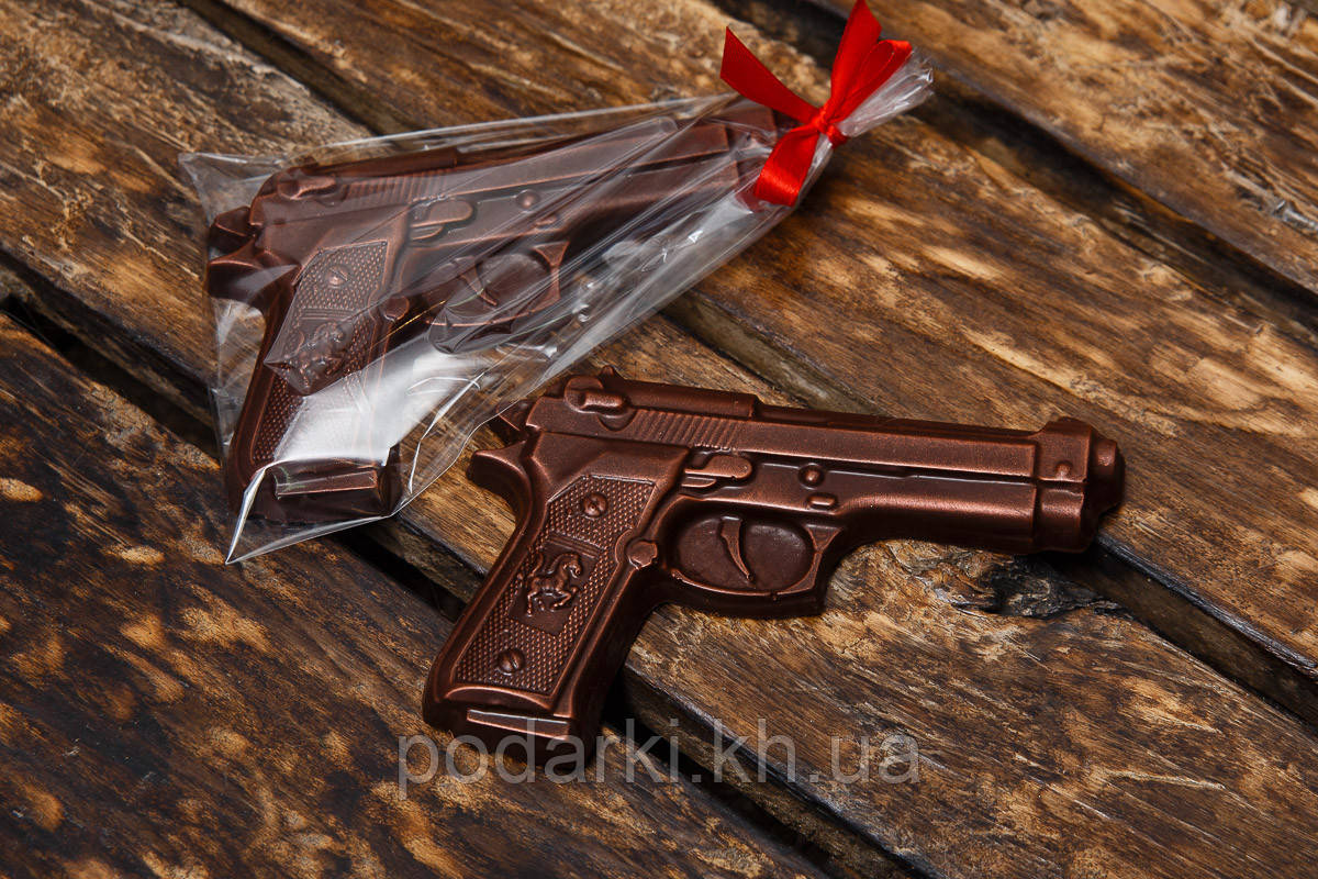 Шоколадна фігурка "Пістолет"