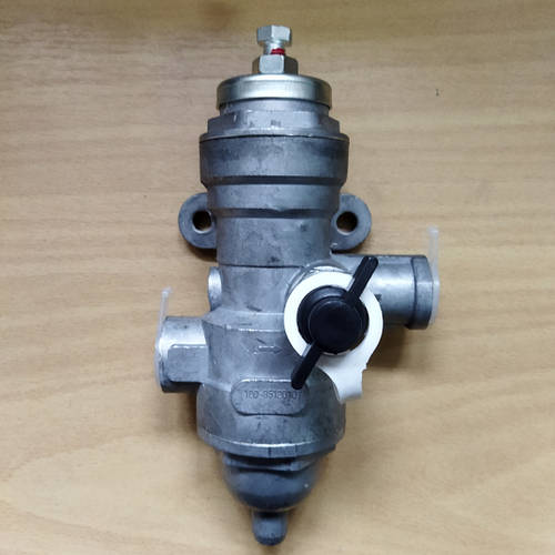 Регулятор давления воздуха КАМАЗ, МАЗ, ГАЗ-3308 4301, ЗИЛ-130, 133ГЯ ...