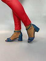 Яркие женские босоножки лаковые натуральные под питон, синие. Кожаные синие летние босоножки 2022