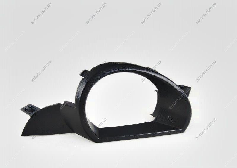 Рамка протитуманки лівої Audi Q7 2006-10 VAG 4L0807489
