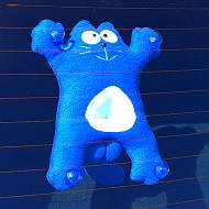 Іграшки, автоіграшки, сувеніри, обереги