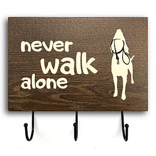Дерев'яна вхідна вішалка-табличка Never Walk 20х30 зоов0004ка Тур-Колекшн