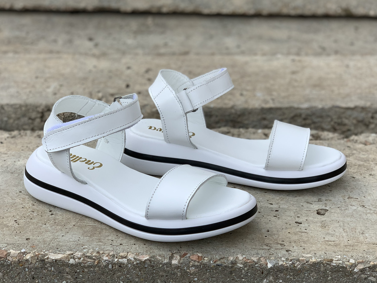 Дитячі жіночі босоніжки Val