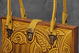 Вечірня сумка "Калла" жовтого кольору, комбінація шкіри та дерева, ручна робота, 27×19×11 см, фото 4