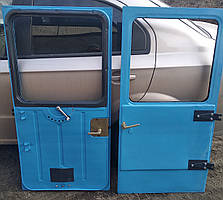 Двері кабіни Т-150 права в зборі 150М.45.031-1