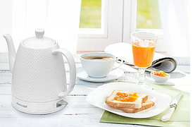 Білий побутовий керамічний чайник об'ємом 1,5 л 1200 Вт Concept RK0070