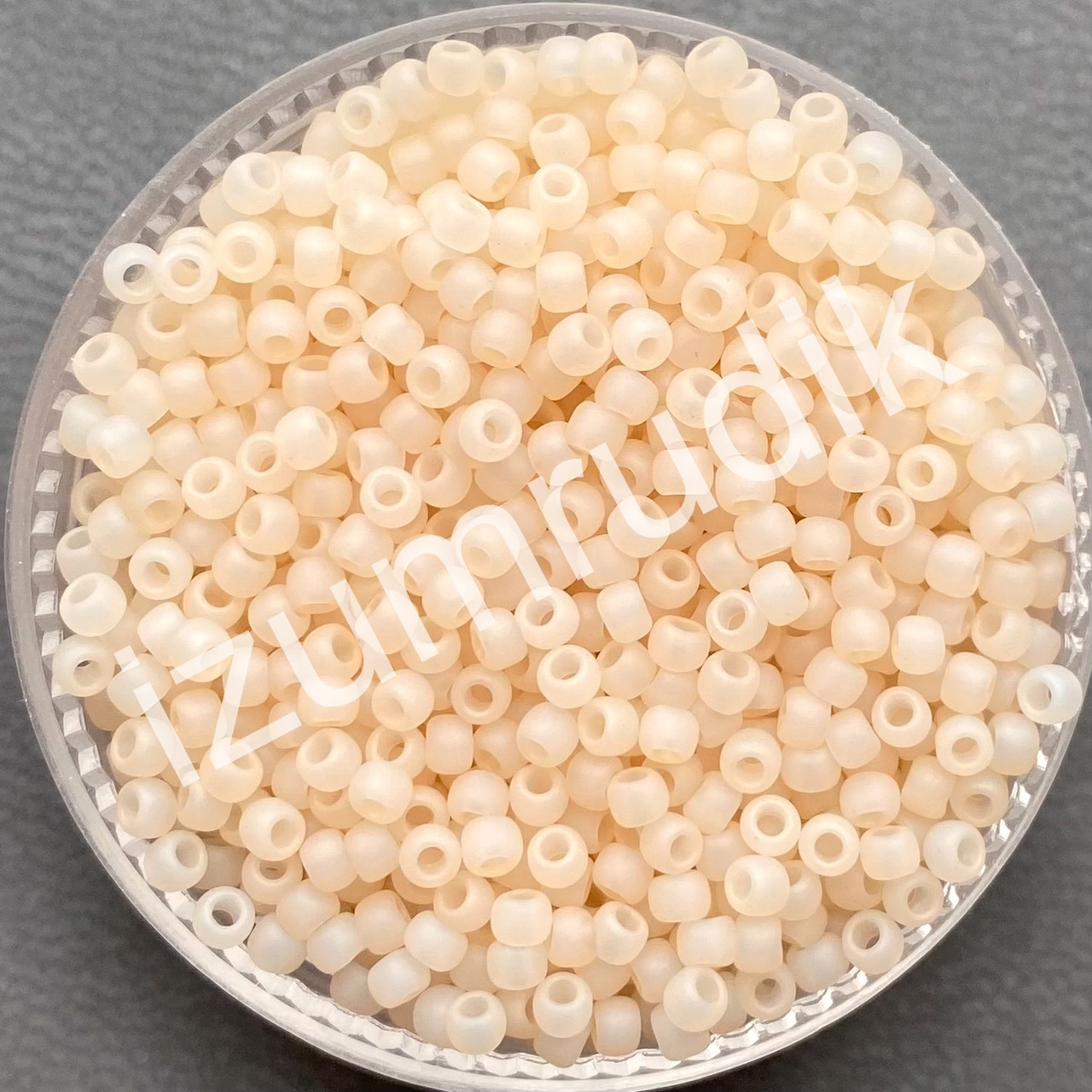 Бісер круглий TOHO TR-11-147F