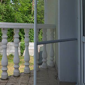 Москітна сітка на балконні двері