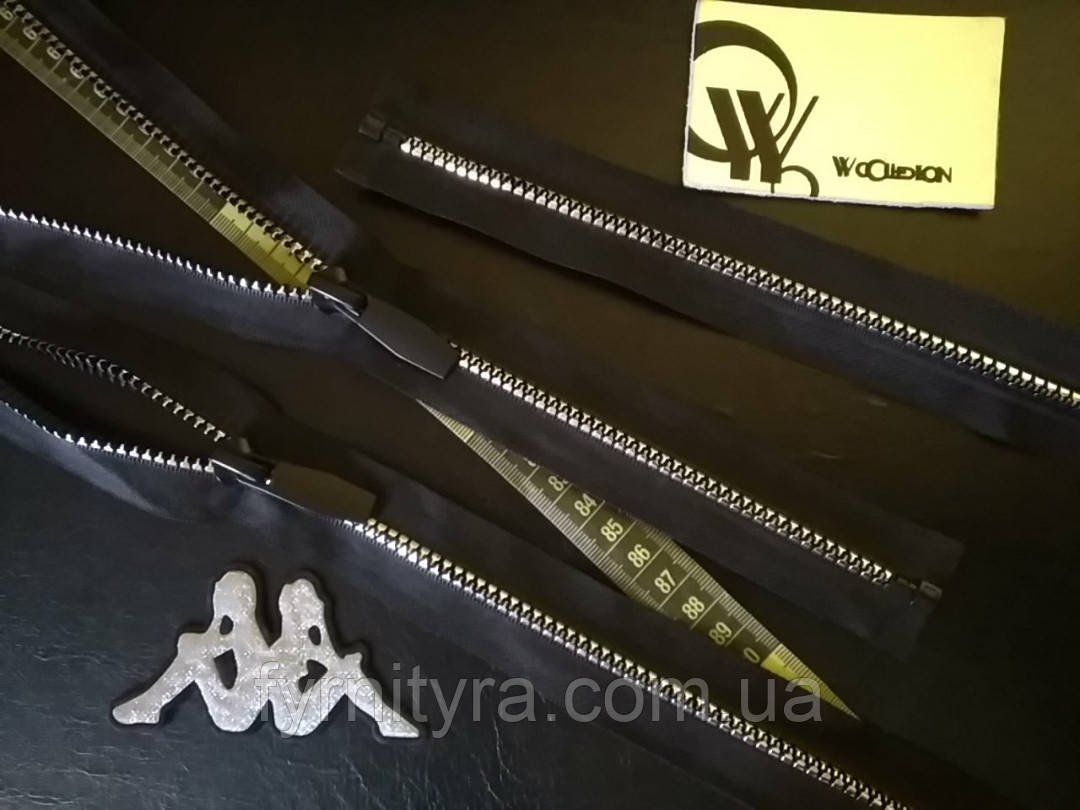 Блискавка трактор декор 80 см 1 біг. срібло на чорному круглому ланки
