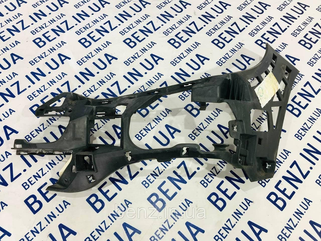 Опорний кронштейн переднього бампера зліва Mercedes W212 A2128853765