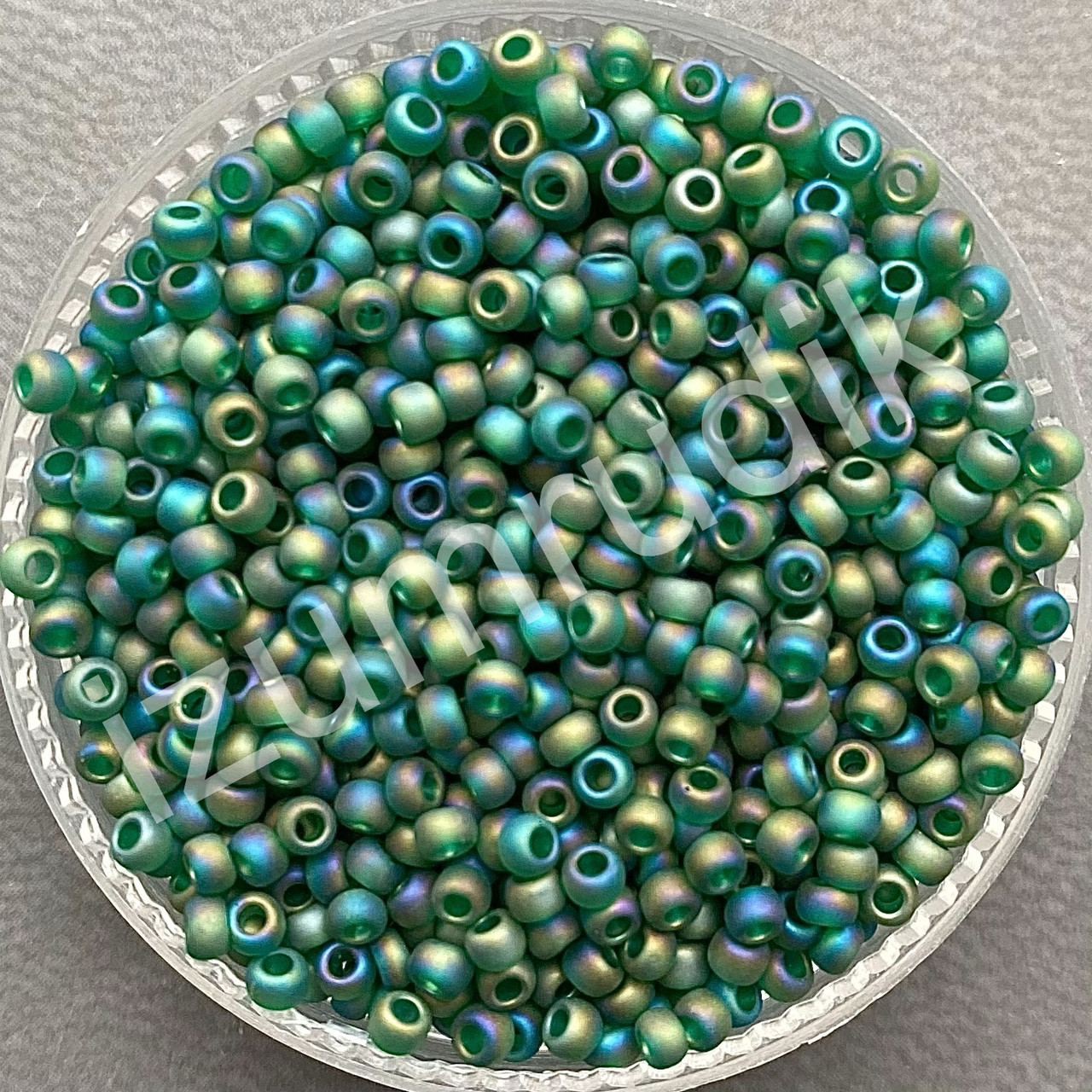 Бісер круглий TOHO TR-11-179F