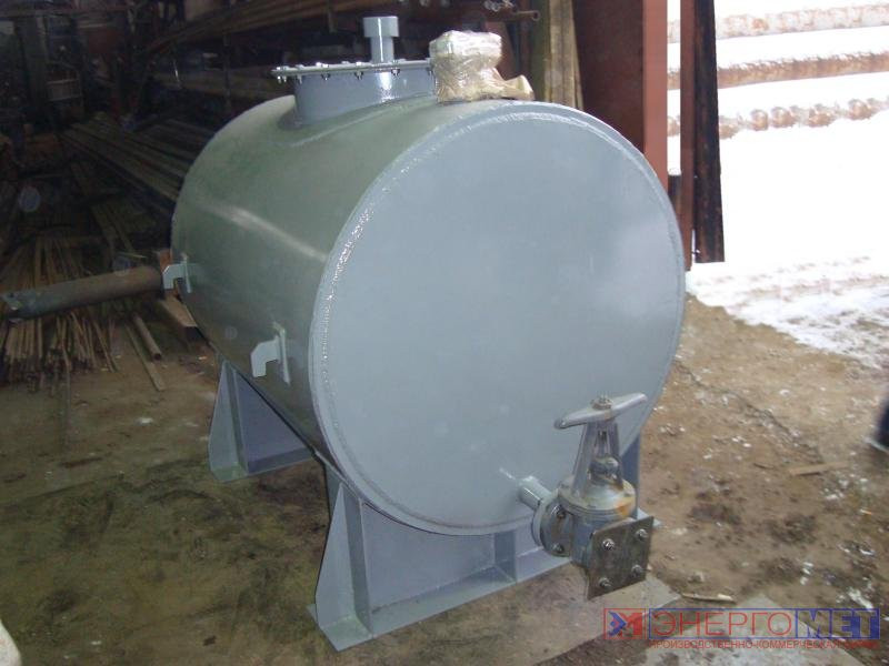 Купити металеву ємність для води