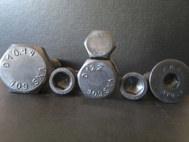 Болт высокопрочный силовой класс прочности 10.9, ГОСТ 7798-70, 7805-70, DIN 931, DIN 933  | Фотографии принадлежат предприятию ЗЕВС®  Болт высокопрочный силовой класс прочности 10.9, ГОСТ 7798-70, 7805-70, DIN 931, DIN 933  | Фотографии принадлежат предприятию ЗЕВС®