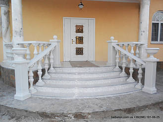 
При производстве бетонных балясин и балюстрад мы всегда стремимся к тому , чтобы качество и цена соответствовали друг другу. Гарантированный срок службы наших изделий более 25 лет. Наши балясины и балюстрады обладают высокой прочностью и плотность.