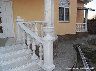 Вы можете купить у нас балюстраду, после монтажа, которой не требуется  дополнительная покраски и обработка. Наши изделия, идеально подходят для разных климатических условий, материал обладает равномерной текстурой, высокой прочностью и плотность.