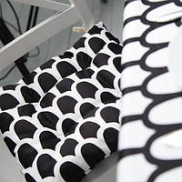 Подушка на стілець Лускатий чорно-білий візерунок 40x40x4 см (PZ_21A019)