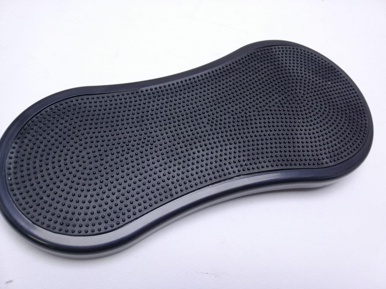 Підлокітник для комп'ютерного столу