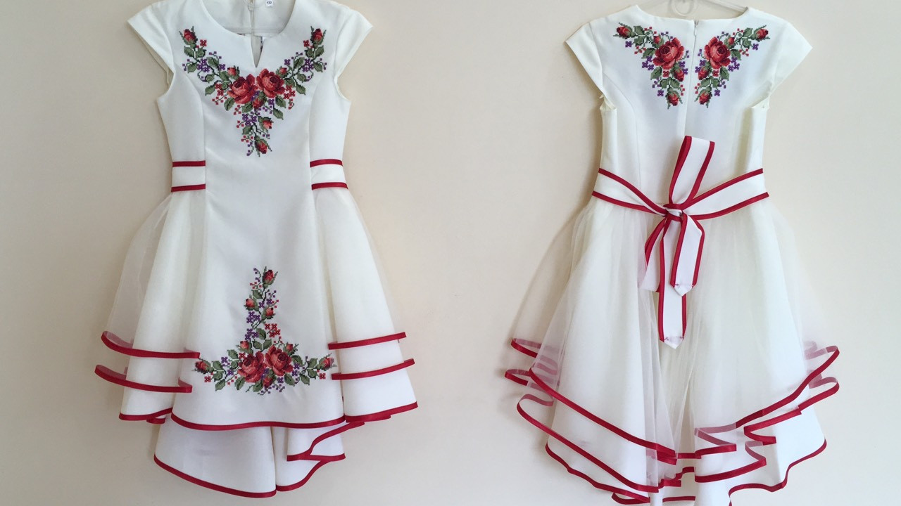 Платье* модельное с вышивкой в украинском стиле "Цветочный орнамент" цвет молочный рост 98 см - фото 3 - id-p1398038590