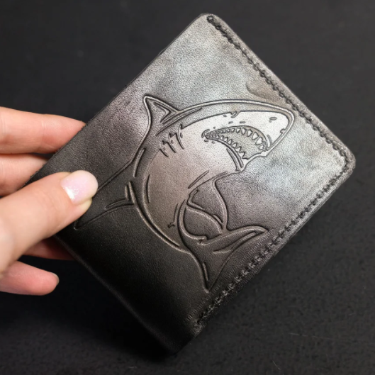 Відбиток тексту/зображення на виробах зі шкіри